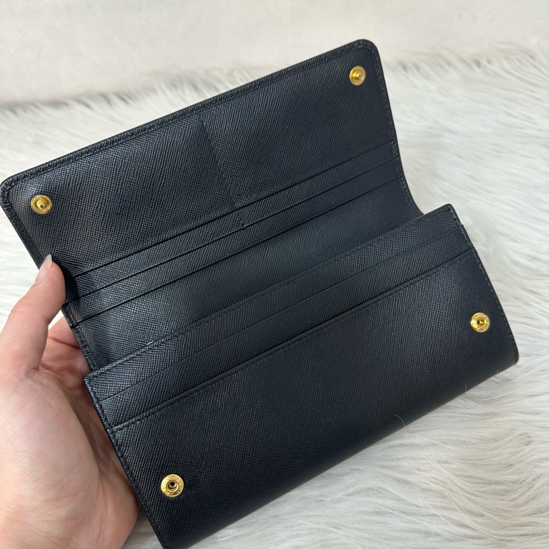 Prada 1MH132 黑色牛皮金釦長夾-16