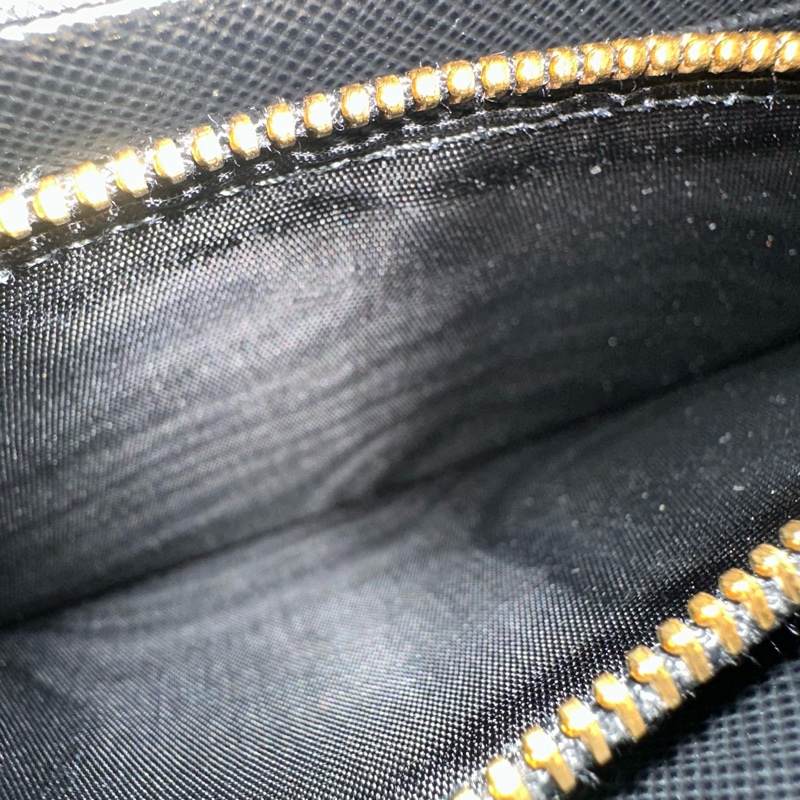 Prada 1MH132 黑色牛皮金釦長夾-32