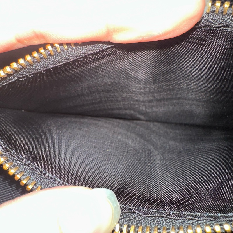 Prada 1MH132 黑色牛皮金釦長夾-33