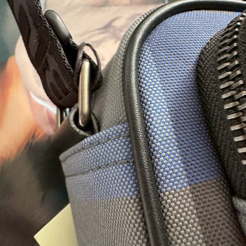 ✨閒置99成新 BURBERRY 藍灰拼黑色多功能相機包 外出包-8