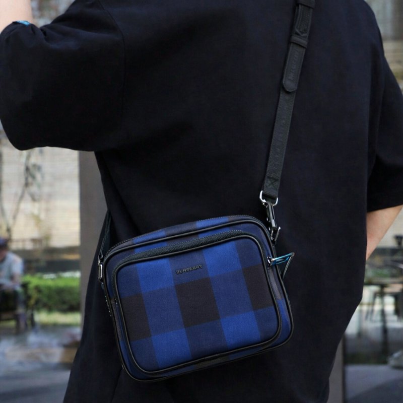 ✨閒置99成新 BURBERRY 藍灰拼黑色多功能相機包 外出包-0