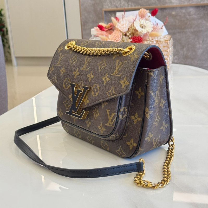 *SHIHNA名牌精品* LV M45592 Passy 肩背/鏈帶包-2