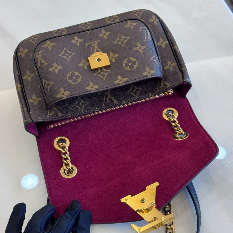*SHIHNA名牌精品* LV M45592 Passy 肩背/鏈帶包-6