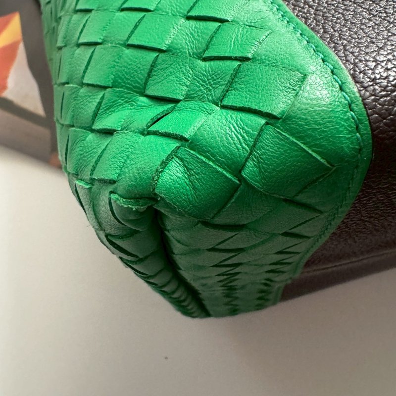 🎉特殊色 BV 鸚鵡綠拼深灰編織托特包 購物包-2