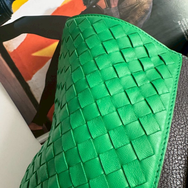 🎉特殊色 BV 鸚鵡綠拼深灰編織托特包 購物包-11