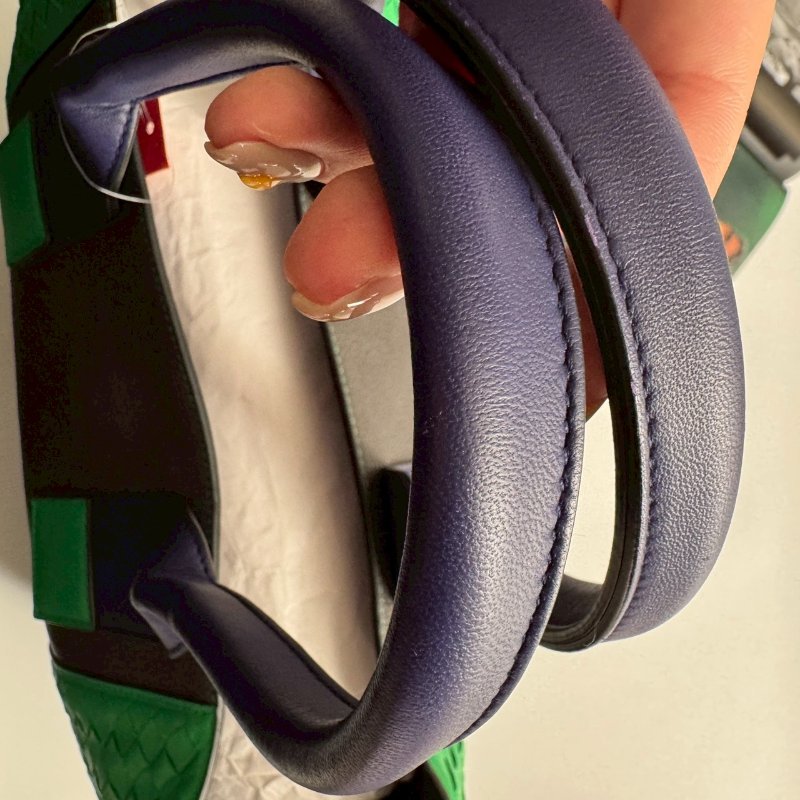 🎉特殊色 BV 鸚鵡綠拼深灰編織托特包 購物包-12