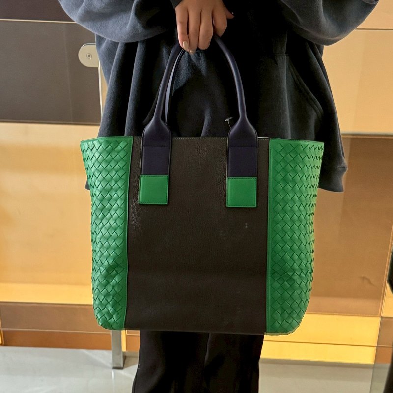 🎉特殊色 BV 鸚鵡綠拼深灰編織托特包 購物包-13