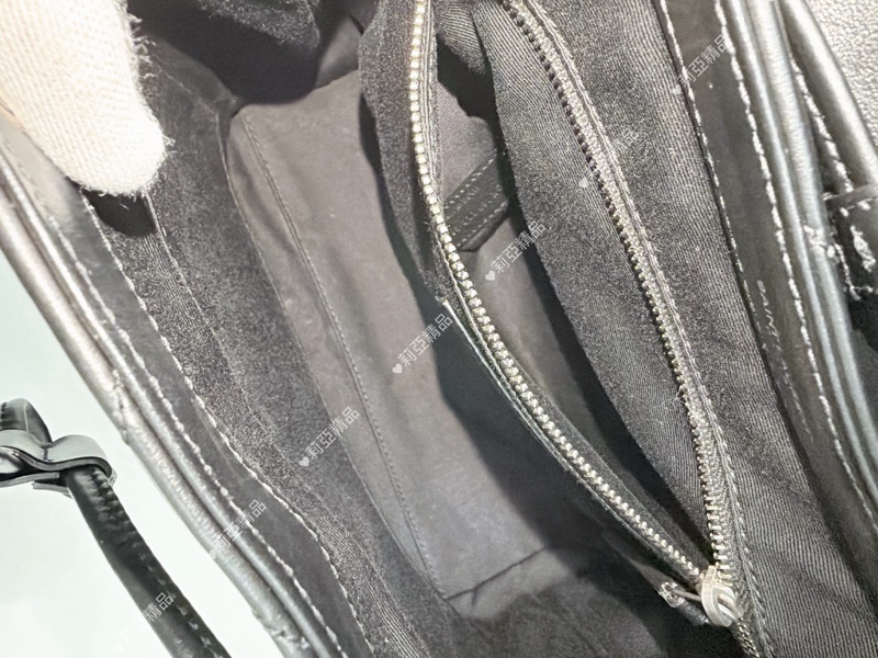 莉亞精品♡ Ysl Loulou 黑銀後背包 二手美包-15