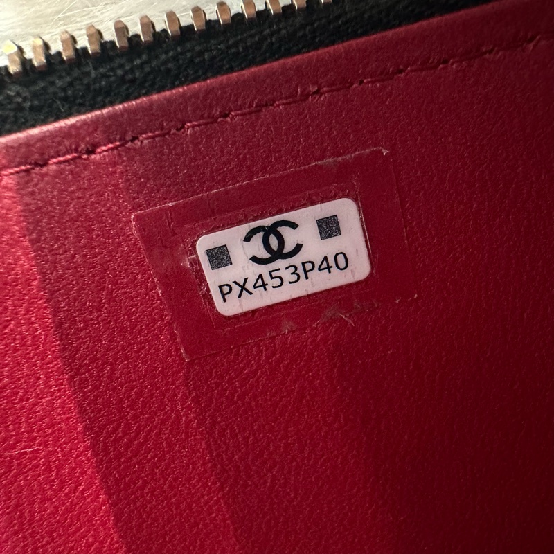 Chanel AP3301 黑羊皮金口山茶花金球斜背包 化妝包-43