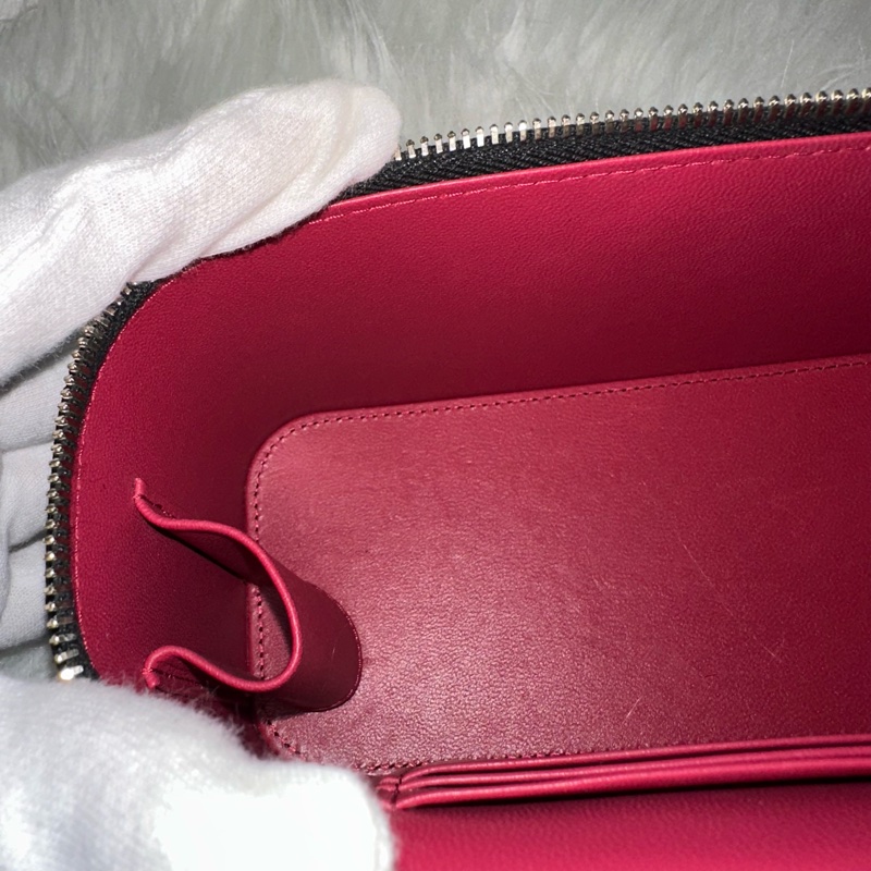 Chanel AP3301 黑羊皮金口山茶花金球斜背包 化妝包-45