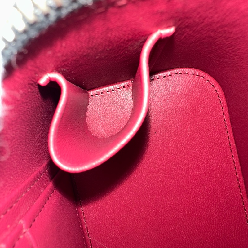 Chanel AP3301 黑羊皮金口山茶花金球斜背包 化妝包-46