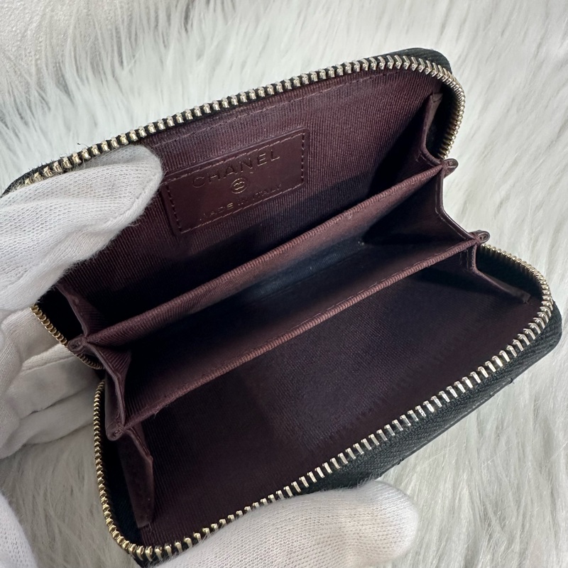 Chanel A69271 黑荔枝皮金釦拉鍊卡包 零錢包-21