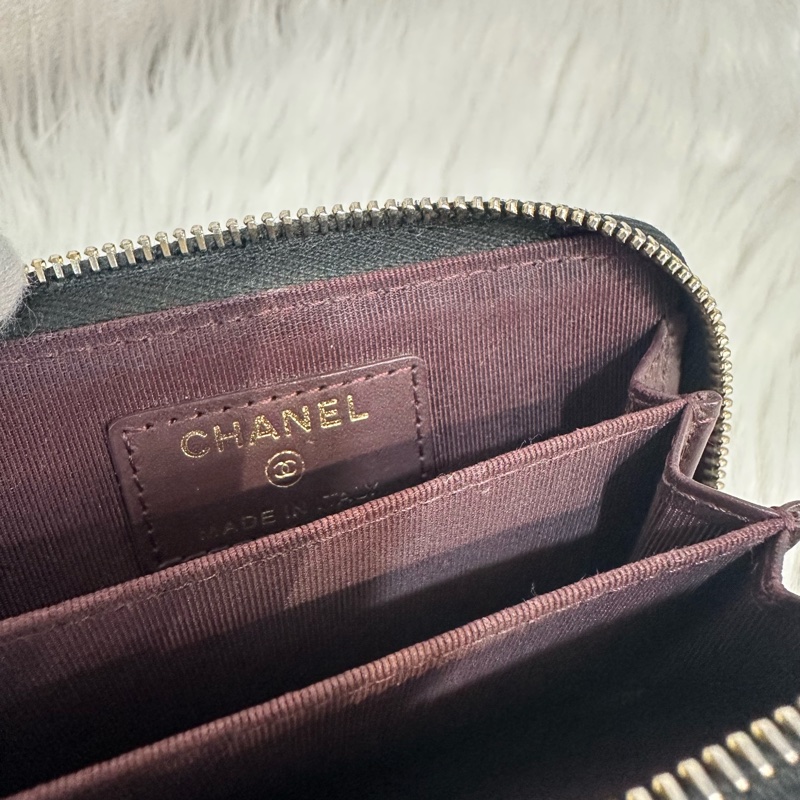 Chanel A69271 黑荔枝皮金釦拉鍊卡包 零錢包-22