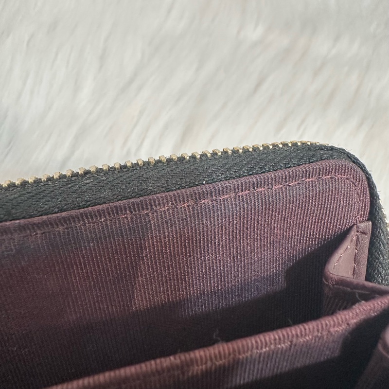 Chanel A69271 黑荔枝皮金釦拉鍊卡包 零錢包-24