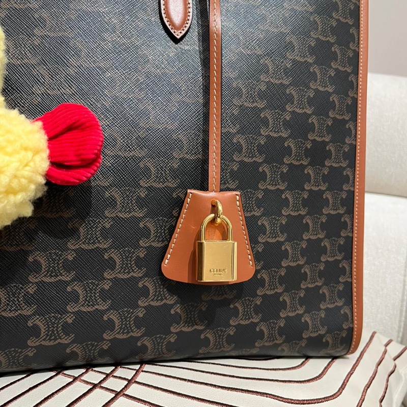 Celine horizontal cabas Triomphe Canvas Tan-4