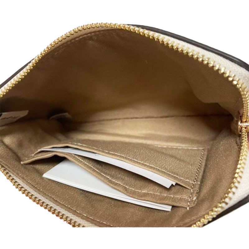 【COACH】防刮皮革L型拉鍊手拿包 -聖誕裝飾-3