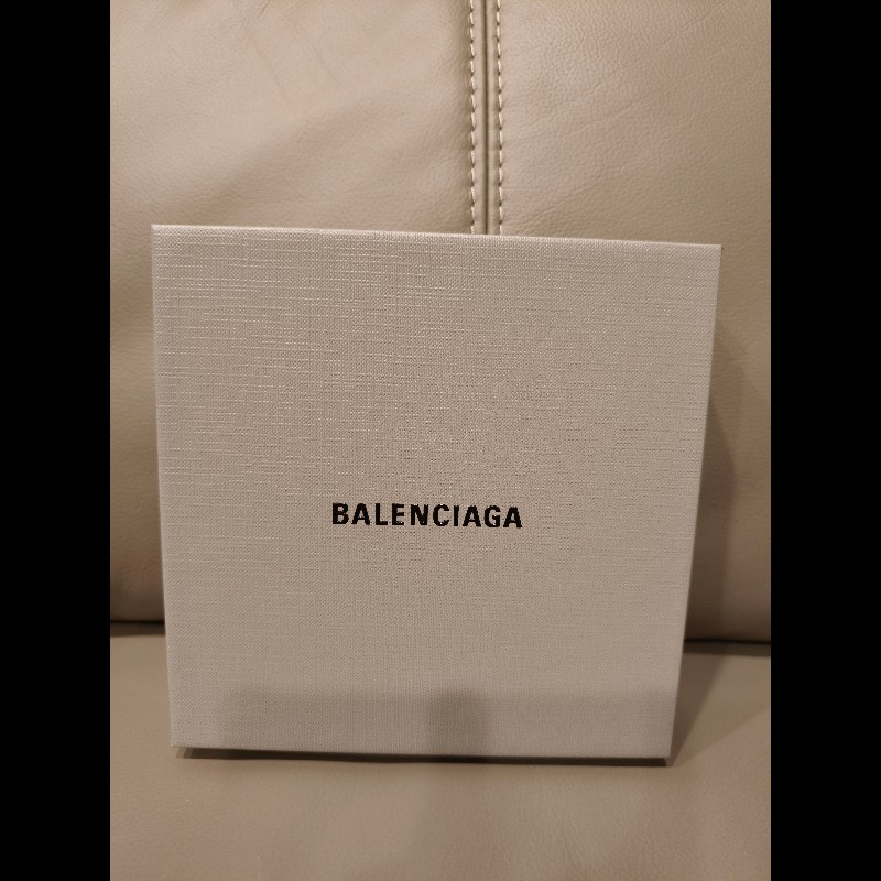 歐洲帶回全新品，巴黎世家卡片夾零錢包-1