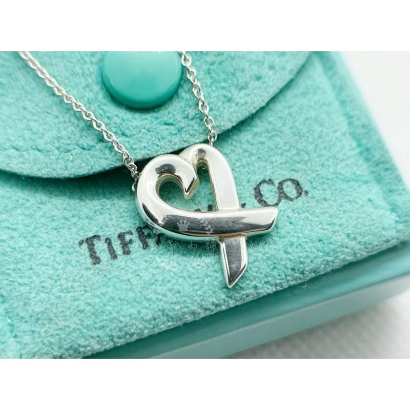 ~~趴趴小舖~~極新正品Tiffany &Co  Loving Heart愛心項鍊配件齊全2602091668-1