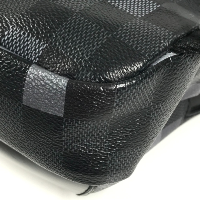 路易威登 N40068 Damier Graphite Pixel Avenue 斜背包，肩斜背包，黑色，男女款-7