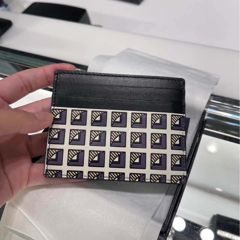 Prada卡夾全新正品-8