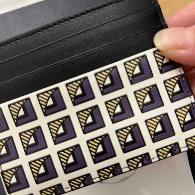 Prada卡夾全新正品-9