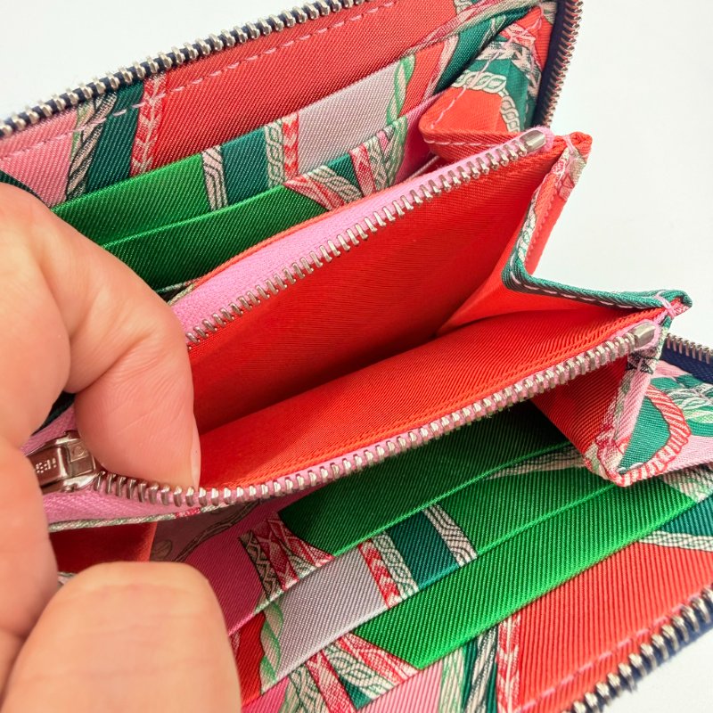 HERMES - 76靛藍色EPSOM Silk'in 短夾-13