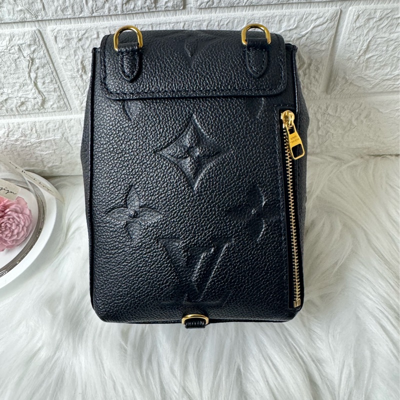 LLV Louis vuitton TINY 背包（可斜背 肩背. 後背. 胸背-6