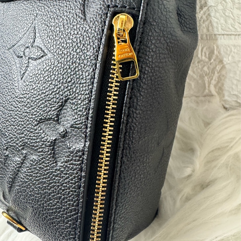 LLV Louis vuitton TINY 背包（可斜背 肩背. 後背. 胸背-9