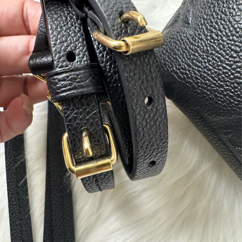 LLV Louis vuitton TINY 背包（可斜背 肩背. 後背. 胸背-17