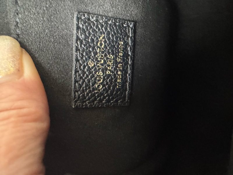 LLV Louis vuitton TINY 背包（可斜背 肩背. 後背. 胸背-24