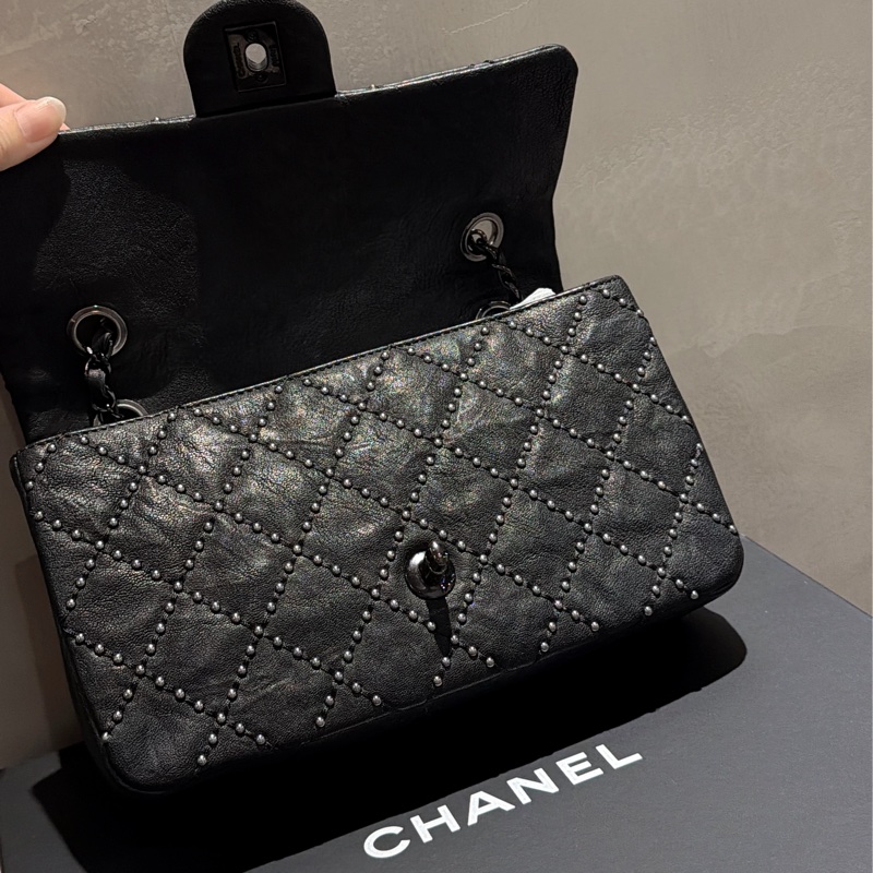 Chanel so black CF23黑銀/ 達拉斯系列秀款滿天星⭐️-6