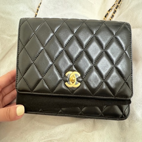 Chanel 金球羊皮WOC（可調節背帶長度）