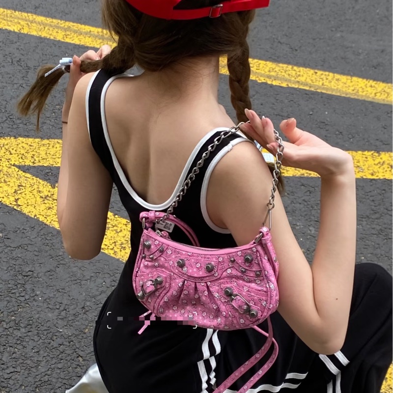 Balenciaga 巴黎世家兔兔碎花包-7