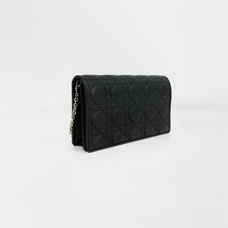 DIOR - 黑色金釦羊皮藤格紋Lady Dior Pouch斜背包-8