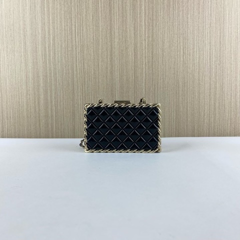 Chanel 早春收藏系列亞克力 晚宴盒子包 芯片款13*8*4 98新配件塵袋