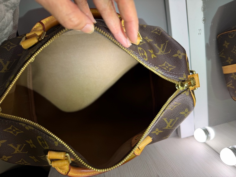 【法產美品】LV Speedy 30 Bandoulière 老花款｜附原廠背帶、鎖頭鑰匙｜四角無露芯-4