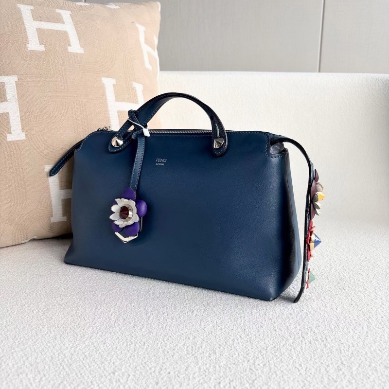 Fendi Bytheway手提斜背包 藍色 牛皮 立體花朵設計28*17*12 98新配件塵袋肩帶購證掛飾-3