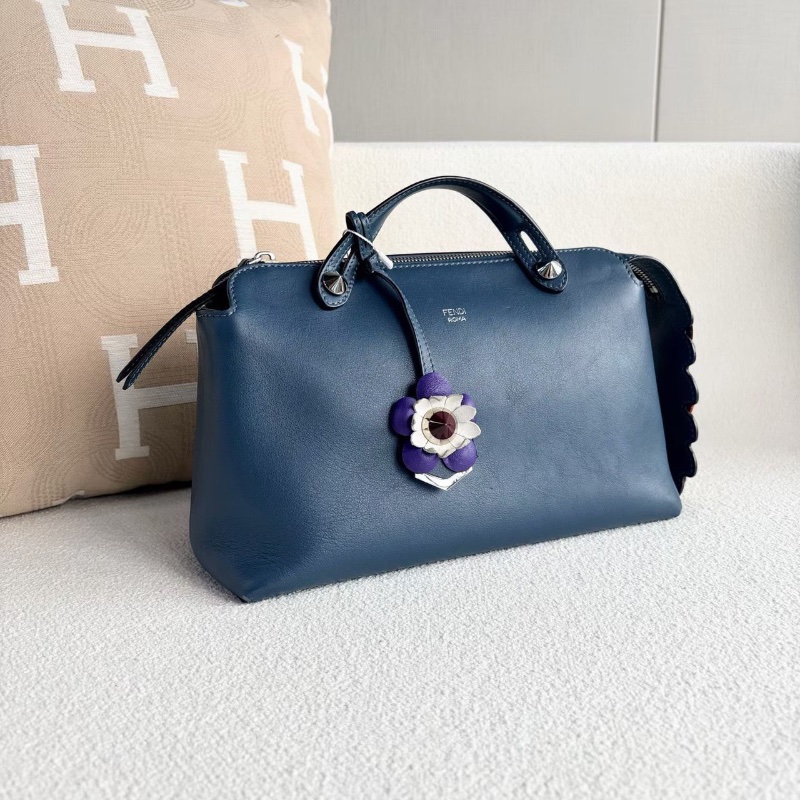Fendi Bytheway手提斜背包 藍色 牛皮 立體花朵設計28*17*12 98新配件塵袋肩帶購證掛飾-5