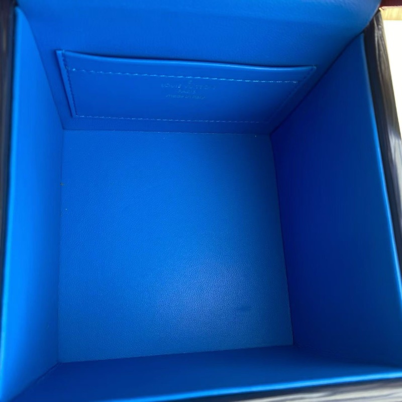 LV 紅藍拼色水波紋方盒子化妝包12*12 98新配件塵袋-4