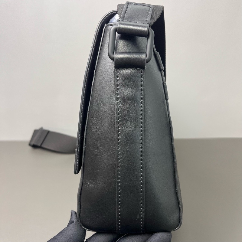 LV SPRINTER郵差包 黑色壓花真皮 全皮材質30*21*10  98新配件塵袋-3