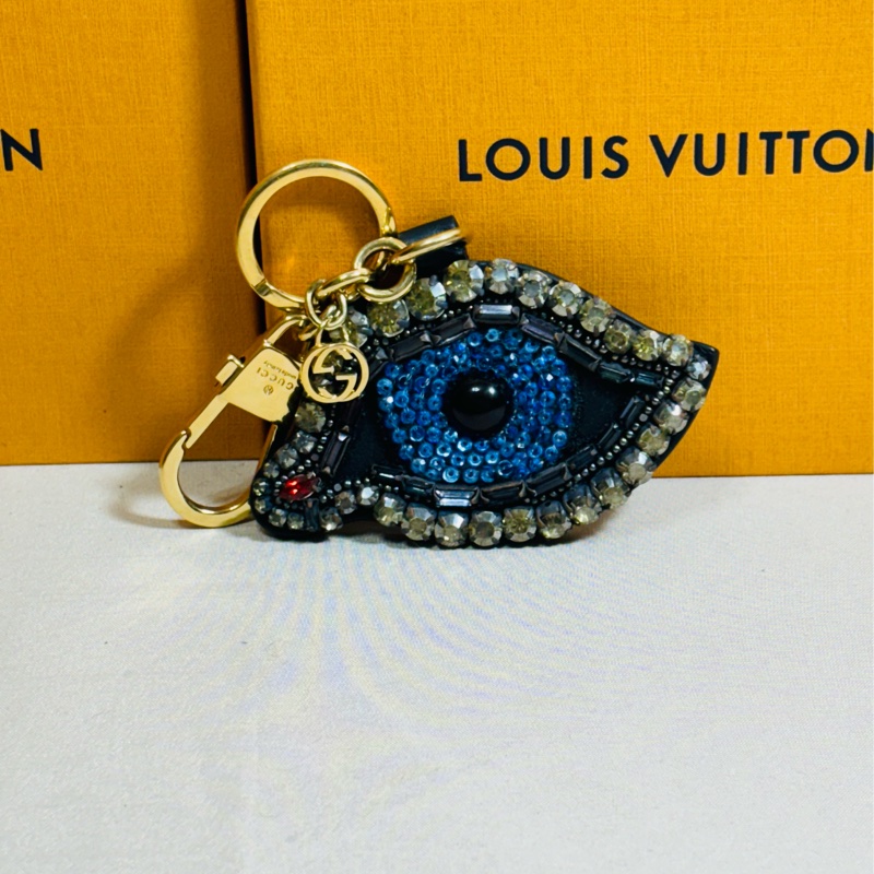 💧吊飾首選 Gucci 古馳 雙G滿鑽 水滴眼鑰匙圈/吊飾-0