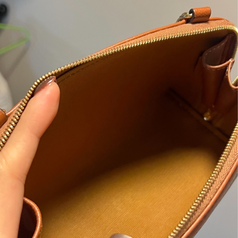 CELINE Triomphe 老花貝殼包-1