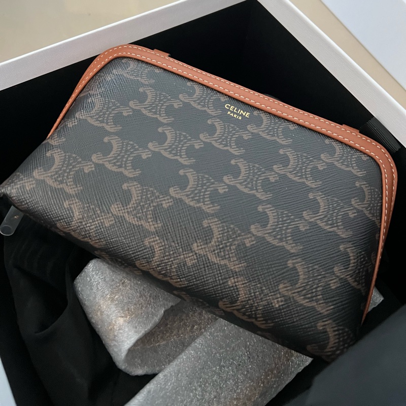 CELINE Triomphe 老花貝殼包-5