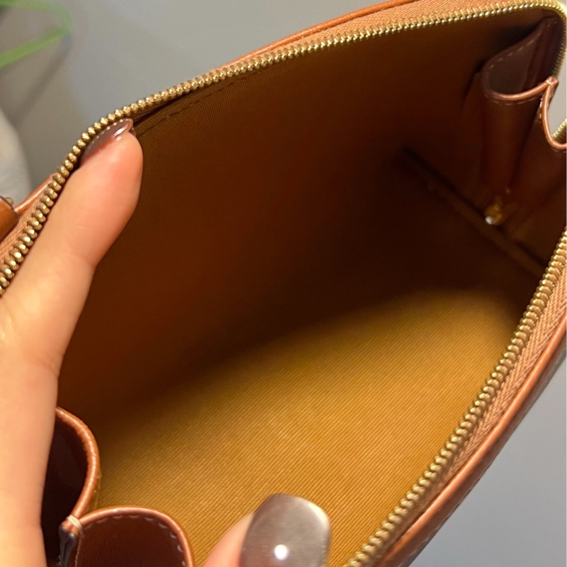 CELINE Triomphe 老花貝殼包-6