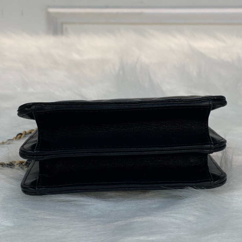 Chanel迷你羊皮豆腐包 小個子最愛💌-2