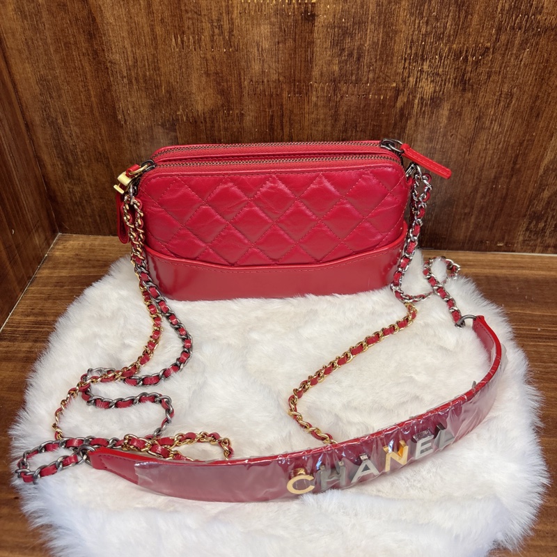 Chanel Gabrielle 紅色菱格紋鏈條包-0
