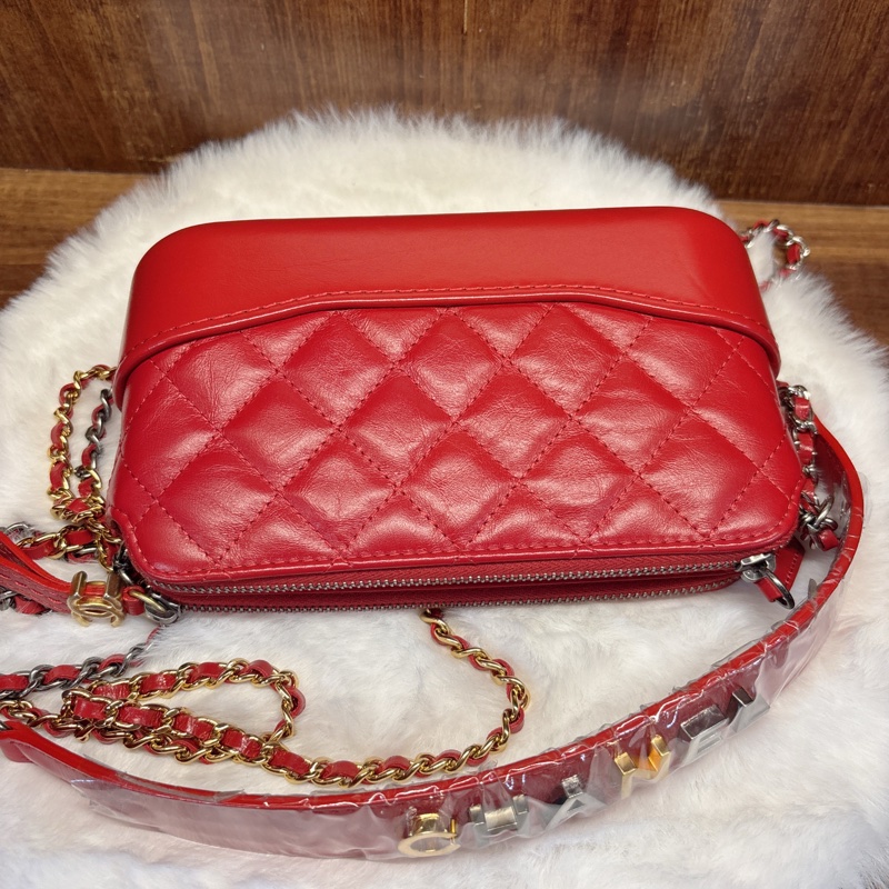 Chanel Gabrielle 紅色菱格紋鏈條包-3