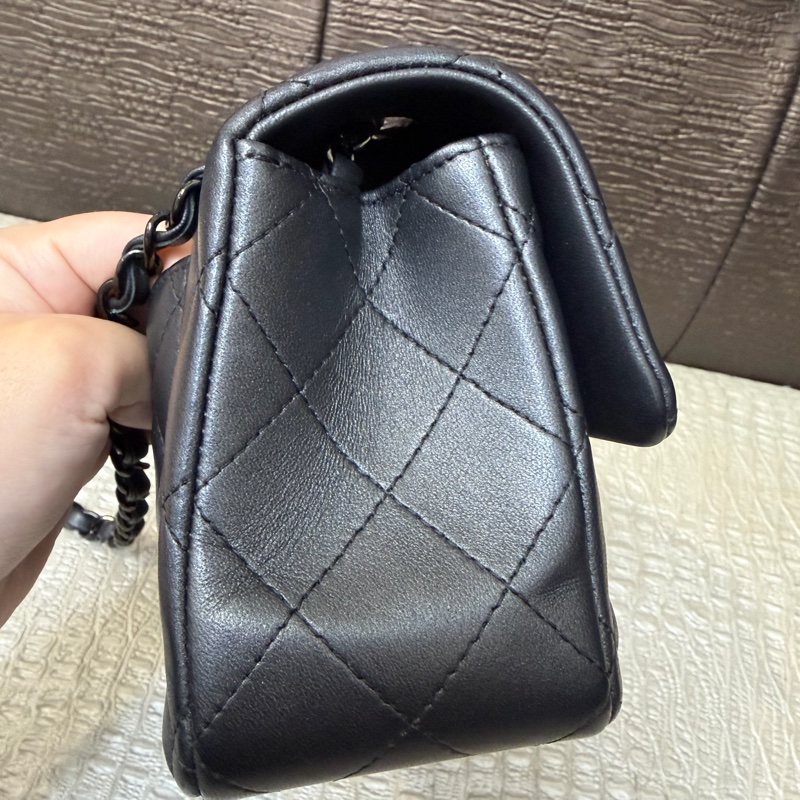 Chanel 23B銀黑羊皮黑釦Mini CF20 A69900-3