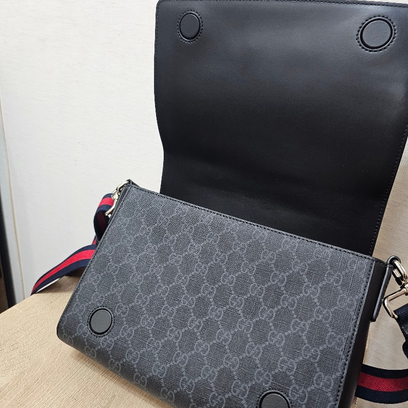 [農曆新年福利🧧] Gucci黑灰老花銀釦藍紅藍背帶斜背郵差包-14