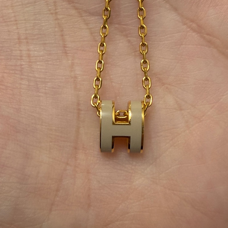 Hermes 奶茶色琺瑯金釦Mini POP H項鍊-4